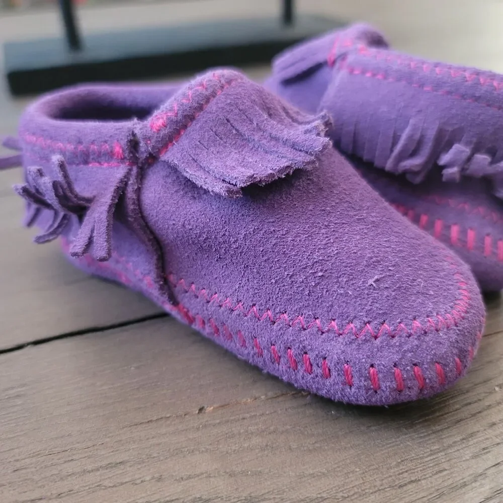 Minnetonka Riley Moccasin Bootie Purple Pink Fringe Leather Toddler SZ 6 Girls